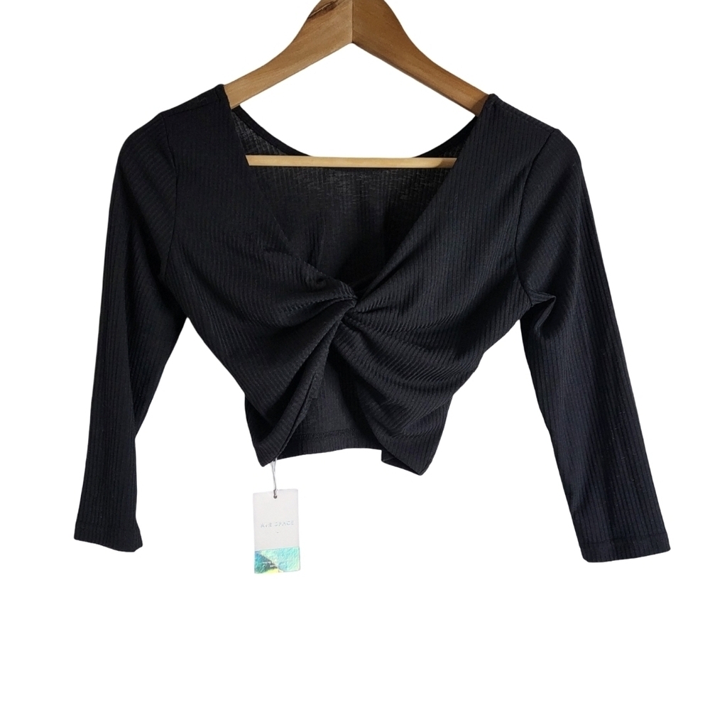 Elegant Black Twist-Front Crop Top Vacation Bow